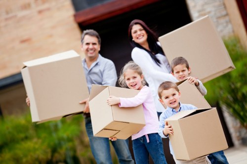 Packing belongings efficiently into a moving truck